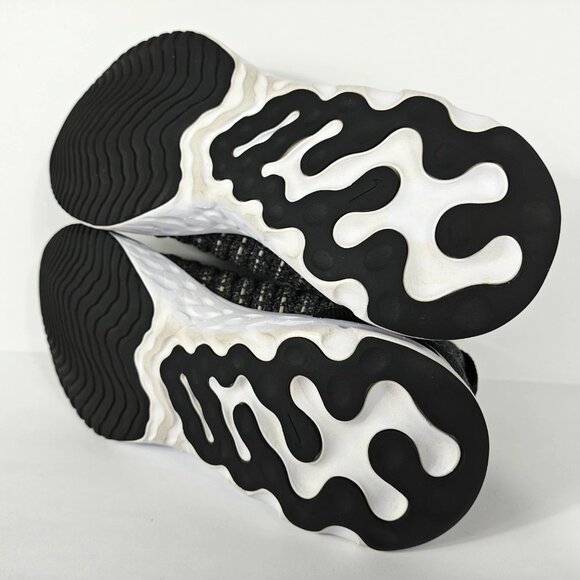 Nike React Phantom Run Flyknit 2 Womens 6.5 White Black Running Shoes CJ0280-002 - Picture 15 of 16